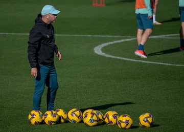 Jos Alberto ha renovado hasta 2028 con el Racing.