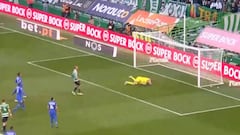 La parada de Casillas para evitar un golazo de 30 metros