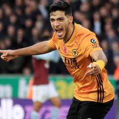 Raúl Jiménez le volvió a dar el triunfo a Wolves y llegó a 30 goles