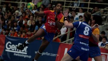 Nely Carla Alberto anuncia su despedida como jugadora