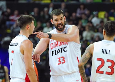El conjunto catalana naci de su mano. Es el due?o y presidente de un club que se encontraba naufragando en la LEB cuando decidi bajar al barro... y lo elev hasta la Liga Endesa tras ganar al Estudiantes en la Final Four de ascenso. Fue imparable en la segunda divisin del baloncesto espa?ol. Ya en ACB y con Ato Garca Reneses en el banquillo, cumpli el cometido: mantuvo al Girona en la Liga Endesa.