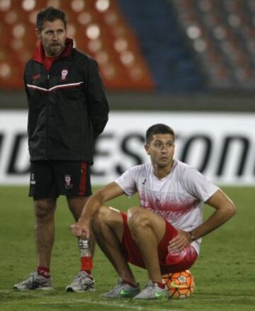 Así fue el reconocimiento y práctica de Huracán en el Atanasio