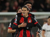 Enes Ünal celebra un gol con el Bournemouth.