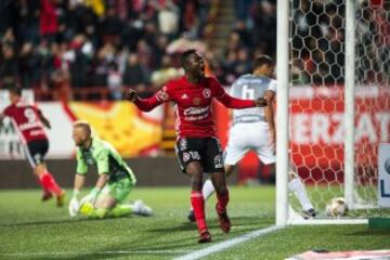 Los Xolos vencieron 3-2 a los esmeraldas, sin embargo, al final quedaron fuera tras el 3-0 de la ida. Así se vivió el partido en el Caliente.