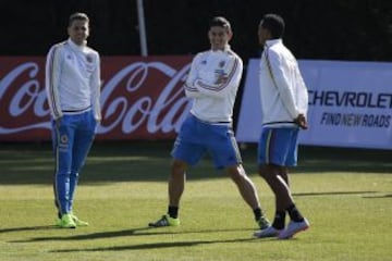 La Selección Colombia realizó su último entrenamiento en la Sede de la Universidad Católica San Carlos de Apoquindo.