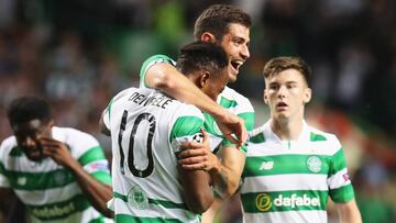 GLASGOW, SCOTLAND - AUGUST 17:  Moussa Dembele of Celtic celebrates scoring his team&#039;s fourth goal with team mates during the UEFA Champions League Play-off First leg match between Celtic and Hapoel Beer-Sheva at Celtic Park on August 17, 2016 in Glasgow, Scotland.  (Photo by Steve Welsh/Getty Images)