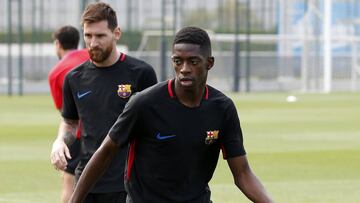 Demb&eacute;l&eacute; est&aacute; listo para actuar. 