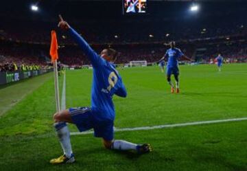 Fernando Torres lo celebra.