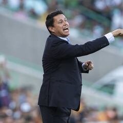 Chava Reyes: "La institución está por encima de cualquiera"