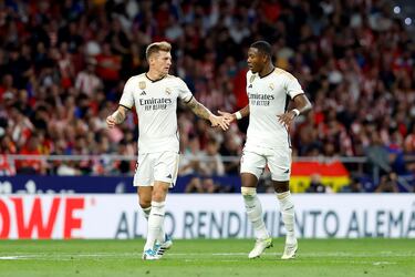 ¡Kroos recorta con un golazo!