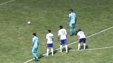 Ronnie Fernández debutó en Bolívar con este penal perdido