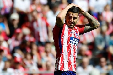 Vitolo se marchó lesionado en la primera parte del encuentro. 