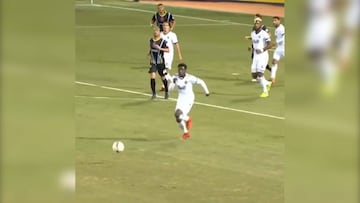 Como haga algo así esta noche... La locura de Alphonso Davies con 17 años que se ha vuelto viral