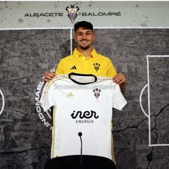 Pacheco debuta con gol en el Albacete