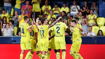 Jugadores del Villarreal celebran durante el partido de LaLiga EA Sports contra el Celta.