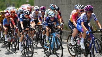 Paula Patiño durante una etapa del Giro Donne.