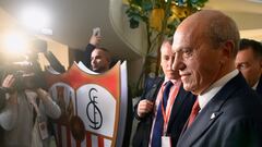 El expresidente del Sevilla FC y accionista, José María del Nido Benavente, ea su llegada a la Junta General de Accionistas del Sevilla FC, presidida por José Castro