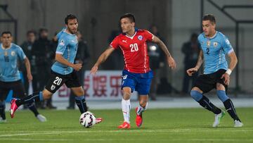 Jos&eacute; Mar&iacute;a Gim&eacute;nez, figura de Uruguay, alab&oacute; en di&aacute;logo con AS Chile a la Roja, cuadro al que su selecci&oacute;n enfrentar&aacute; en el cierre del Grupo C de Copa Am&eacute;rica.
 