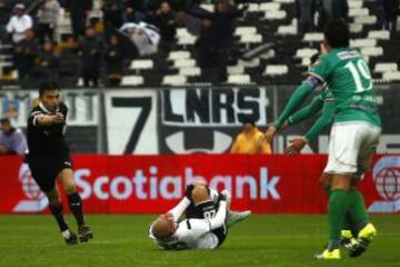 Colo Colo anotó tres goles en la primera parte. Gonzalo Fierro, Esteban Paredes y Emiliano Vecchio.