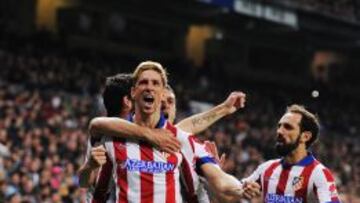 Torres celebra uno de sus goles en el Bernab&eacute;u.