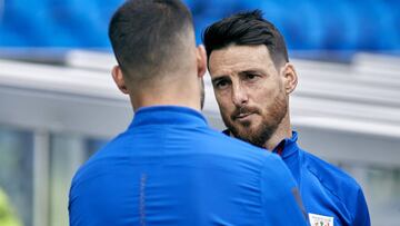 Aduriz: "Estamos hartos de ver a Madrid y Barça ganarlo todo"