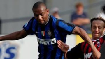 <b>POSIBLE TRASPASO.</b> El Real Madrid podría estar preparando una oferta de 15 millones de euros y el traspaso definitivo de Sneijder al Inter de Milan para hacerse con el fichaje del lateral brasileño Maicon
