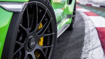 Cómo lavar de manera perfecta los rines de un automóvil