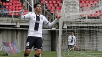 Vilches anotó sus primeros goles en Colo Colo.