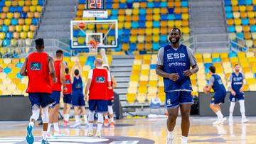 Garuba, en el entrenamiento de la Selecci¨®n en Las Palmas.