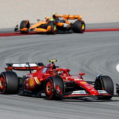 Tres coches vuelan y ninguno es el Red Bull