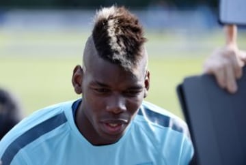 Pogba sports new style to celebrate Juve Scudetto