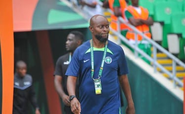 Finidi: “Me dejó triste no poder fichar por el Madrid”