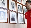Del Bosque estudia volver al doble pivote: Busquets-Bruno