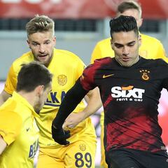 Falcao anota y Galatasaray golea a Kayserispor