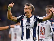 Sergio Canales of Monterrey during the 16th round match between Monterrey and Tigres UANL as part of the Liga BBVA MX, Torneo Apertura 2025 at BBVA Bancomer Stadium, on November 01, 2025 in Monterrey, Nuevo Leon, Mexico.