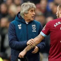 Pellegrini irá por goleador uruguayo si se va Arnautovic