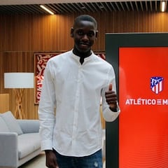 El Atleti B se adelanta a la Premier y firma a Joel Ngoya