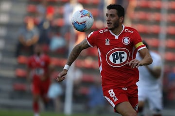 El volante de La Calera ha podido mostrar toda su calidad y es el jugador con más pases buenos hacia adelante. Totaliza 191 y aventaja por uno a Marcelo Cañete de Cobresal.