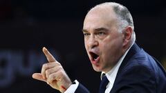 Basketball - Euroleague Final Four Third Place Game - Real Madrid v CSKA - Sinan Erdem Dome, Istanbul, Turkey - 21/5/17 - Coach Pablo Laso of Real Madrid reacts. REUTERS/Antonio Bronic