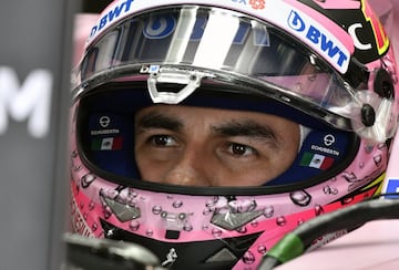 FRA24. Suzuka (Japan), 07/10/2017.- Mexican Formula One driver Sergio Perez of Sahara Force India F1 Team sits in his car during the third practice session of the Japanese Formula One Grand Prix at the Suzuka Circuit in Suzuka, central Japan, 07 October 2017. The Japanese Formula One Grand Prix will take place on 08 October. (Fórmula Uno, Japón) EFE/EPA/FRANCK ROBICHON