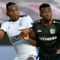 Morelos eliminado de UEL con Rangers y su futuro por definir