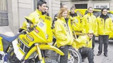 <b>COLORIDO. </b>El equipo Yamaha Dakar, ayer en Barcelona.