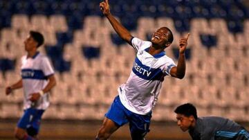 Con apenas 18 años tendrá su primera experiencia en un partido profesional con Universidad Católica. Es una de las grandes joyas de la cantera de UC.