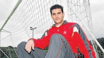 <b>REGRESO. </b>Riki, suplente en los dos últimos partidos, recuperará la titularidad en El Sardinero.