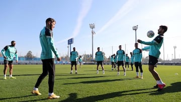 Los jugadores del Espanyol, entrenándose en la Ciudad Deportiva Dani Jarque.