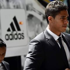 Varane inquieta a Solari: no se entrena a 24 horas del partido