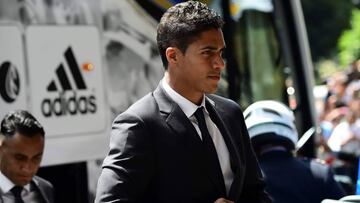 Varane inquieta a Solari: no se entrena a 24 horas del partido