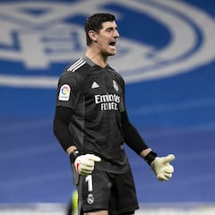 Real Madrid goalkeeper Thibaut Courtois injured: how long is he out for? What is the injury?