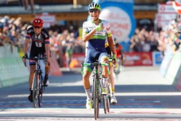 Esteban Chaves el ganador de la etapa reina del Giro de Italia