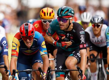 Jordi Meeus sorprende en el esprint final de París, que puso el cierre al Tour de Francia. 